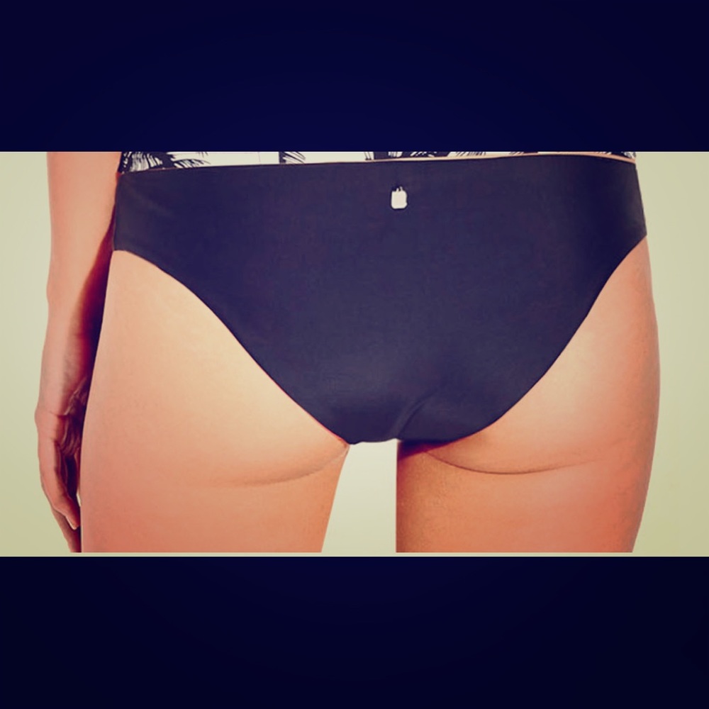 Fabletics Olivia bikini bottom (S)